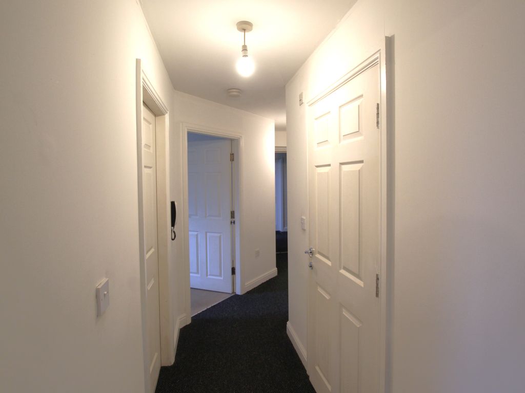 2 bed flat for sale in Shaw Lane, Prescot L35, £90,000