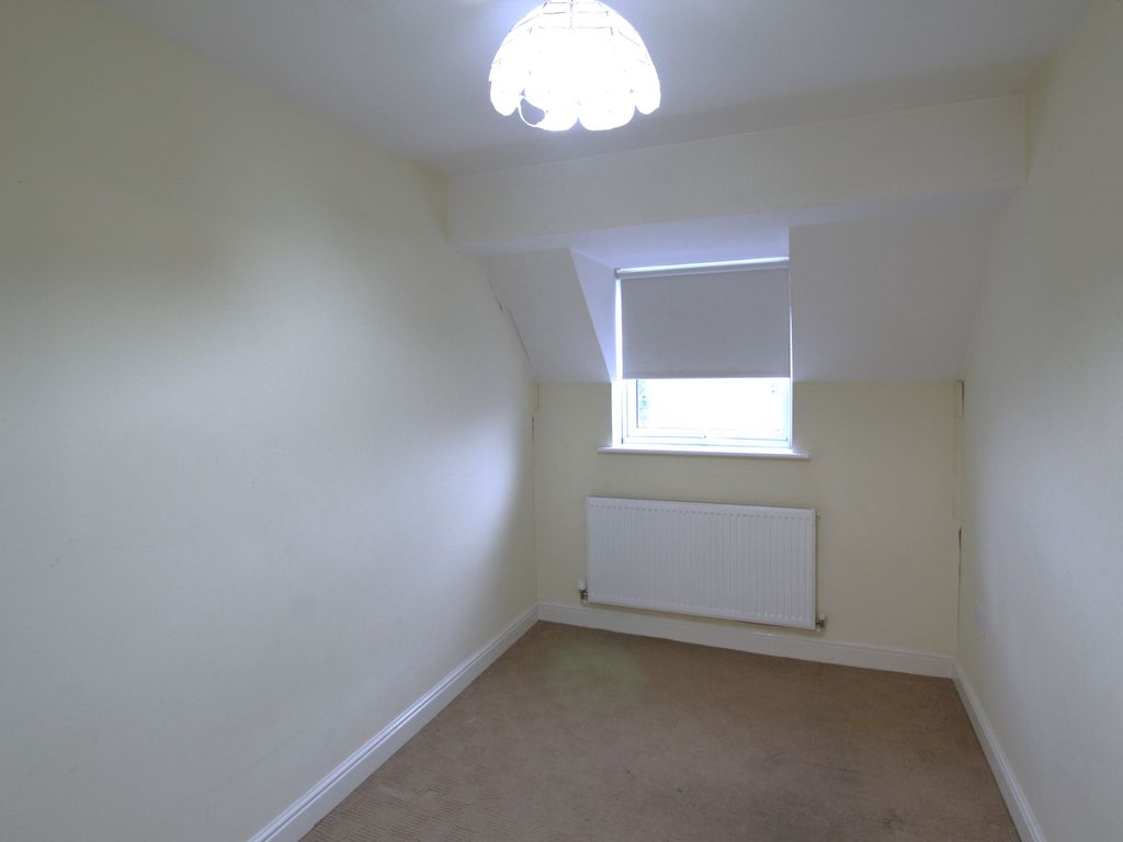 2 bed flat for sale in Shaw Lane, Prescot L35, £90,000