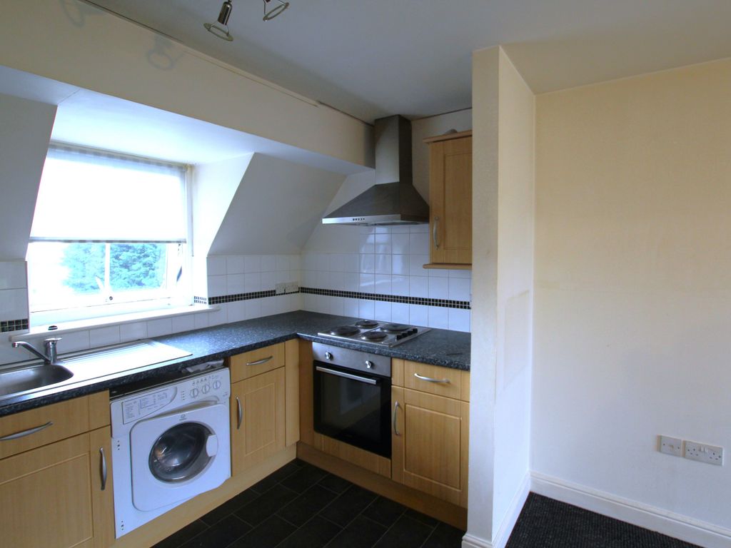 2 bed flat for sale in Shaw Lane, Prescot L35, £90,000