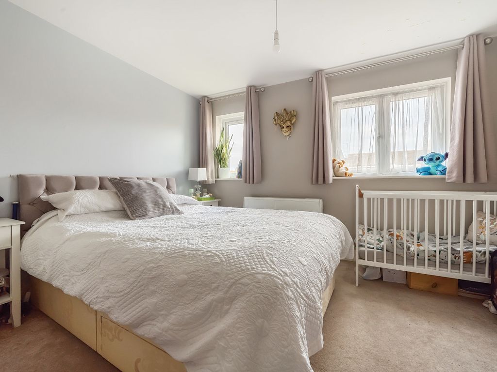 1 bed detached house for sale in Redwood Way, Barnet EN5, £335,000