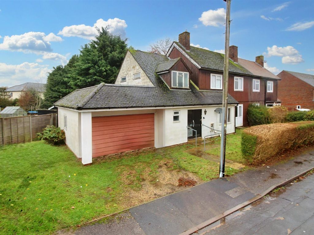 3 bed semi-detached house for sale in Elizabeth Road, Stokenchurch, High Wycombe HP14, £325,000