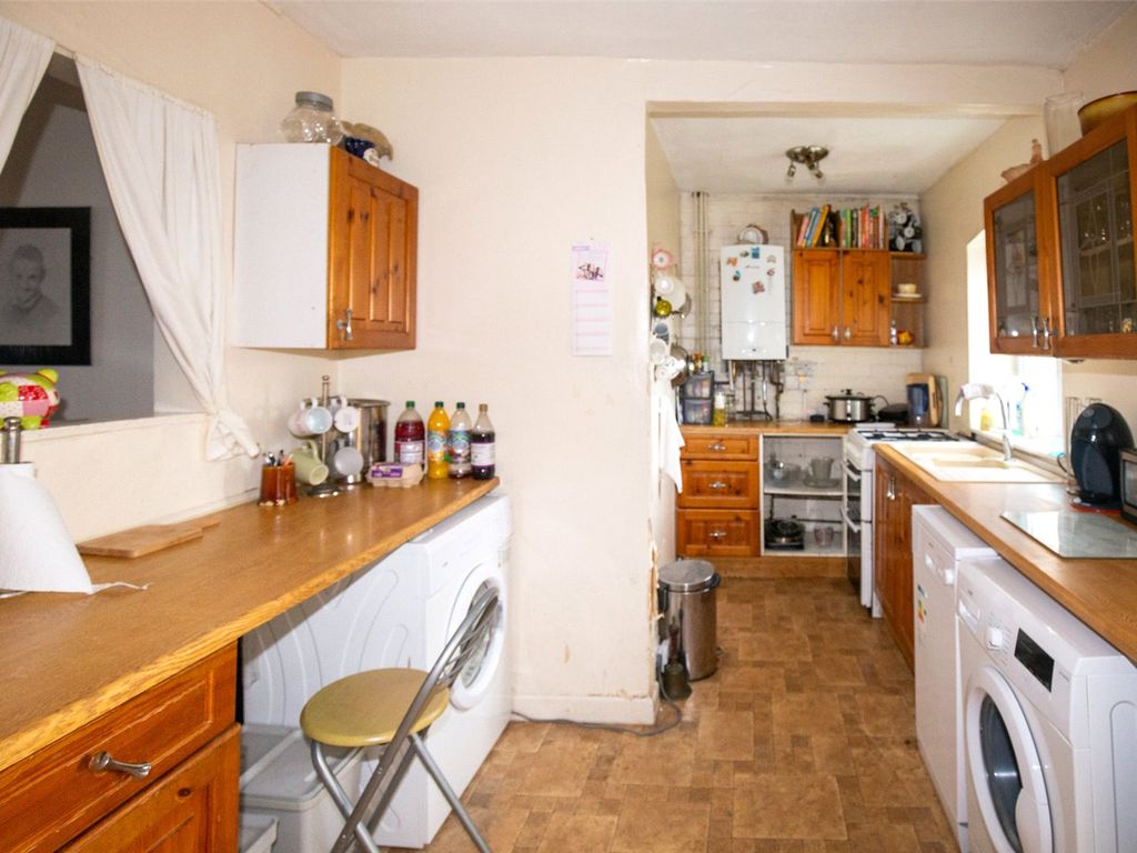 3 bed end terrace house for sale in Marshfield Road, Bristol BS16, £285,000