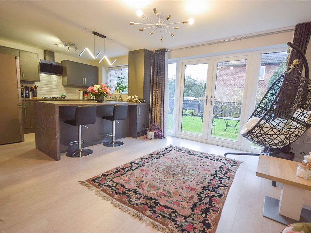 3 bed detached house for sale in Brookfield Road, Cheadle SK8, £440,000