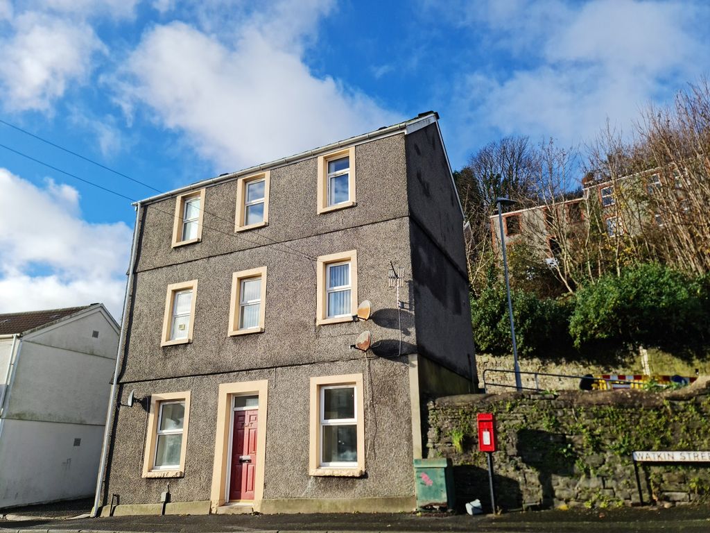 3 bed flat for sale in North Hill Road, Swansea, City And County Of Swansea. SA1, £149,995