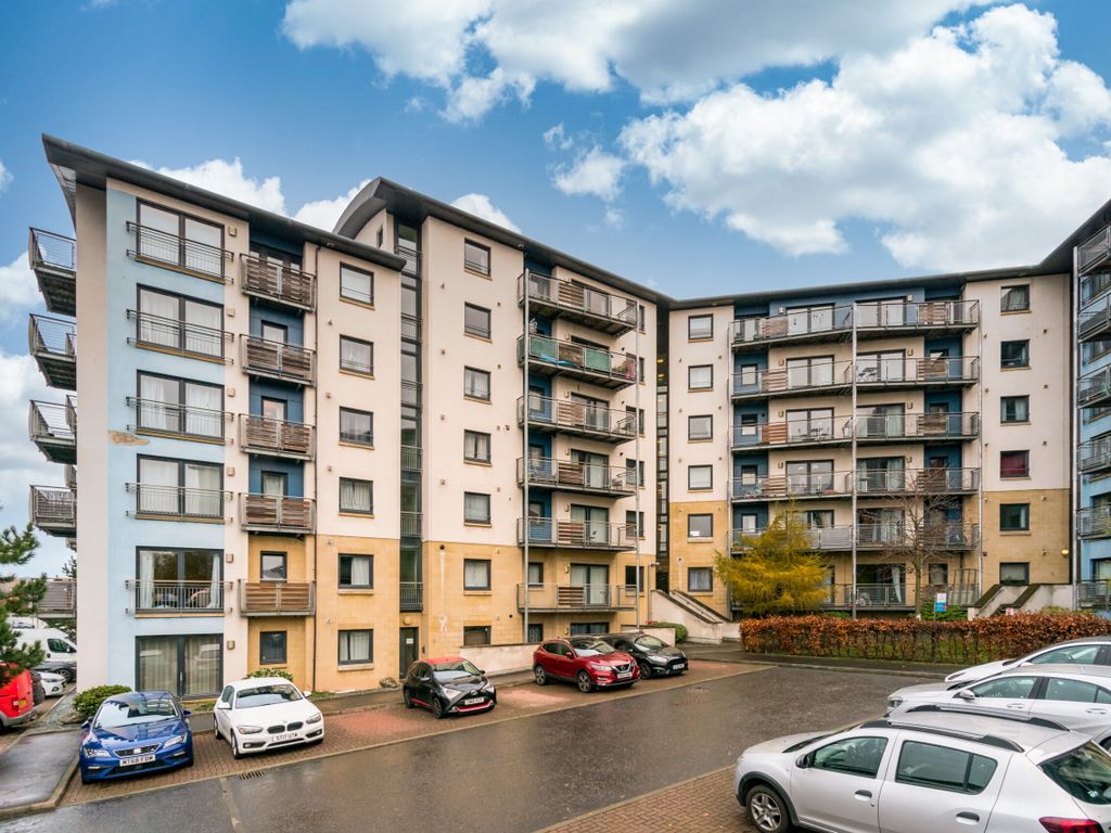 2 bed flat for sale in Flat 4, 2 Drybrough Crescent, Peffermill EH16, £175,000
