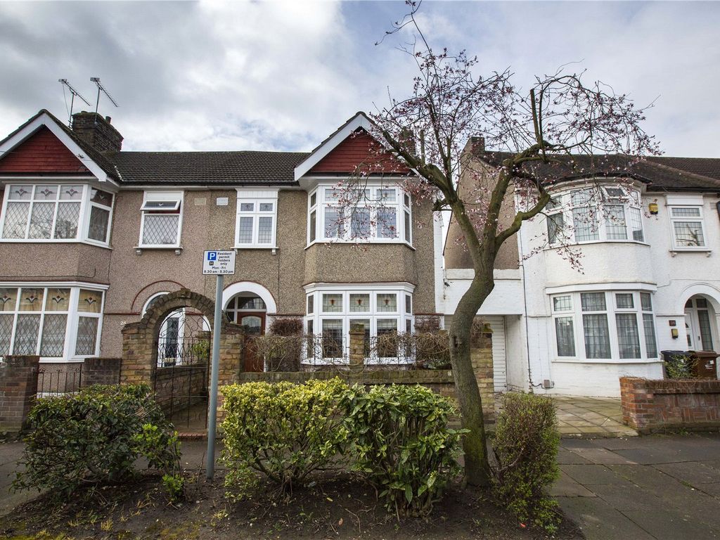 4 bed end terrace house for sale in Netherfield Gardens, Barking, Barking IG11, £500,000