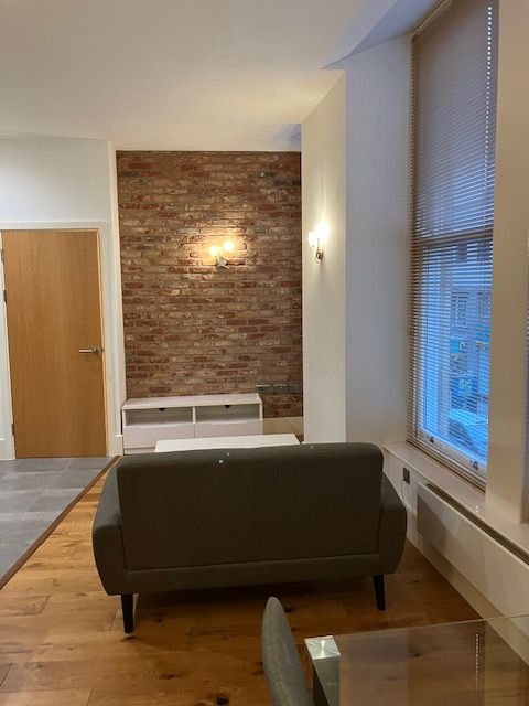 1 bed flat to rent in South Parade, Nottingham NG1, £1,250 pcm