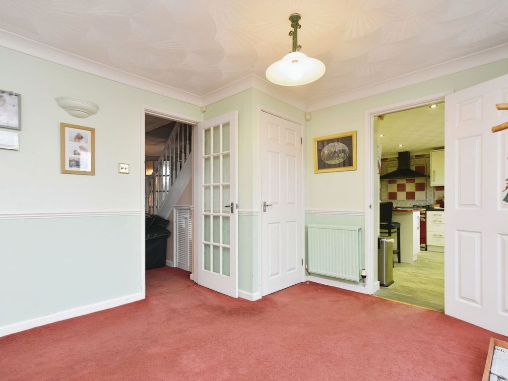 4 bed end terrace house for sale in Blackstone Avenue - Eldene, Swindon SN3, £425,000