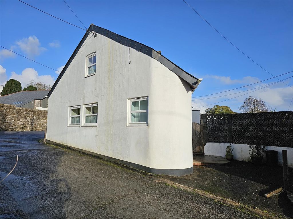 2 bed property for sale in North Hill, Launceston PL15, £225,000