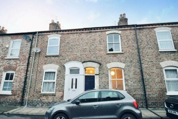 2 bed terraced house to rent in Frances Street, York YO10, £950 pcm