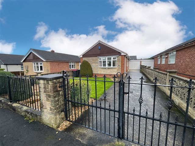 3 bed bungalow for sale in Tortmayns, Todwick, Sheffield S26, £250,000