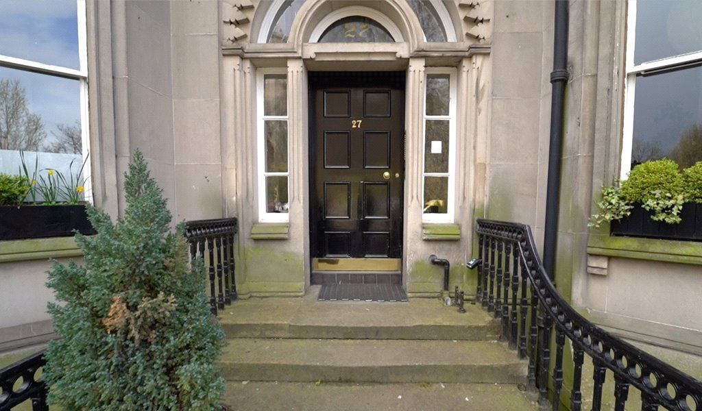 4 bed flat to rent in Castle Terrace, Edinburgh, Midlothian EH1, £3,000 pcm