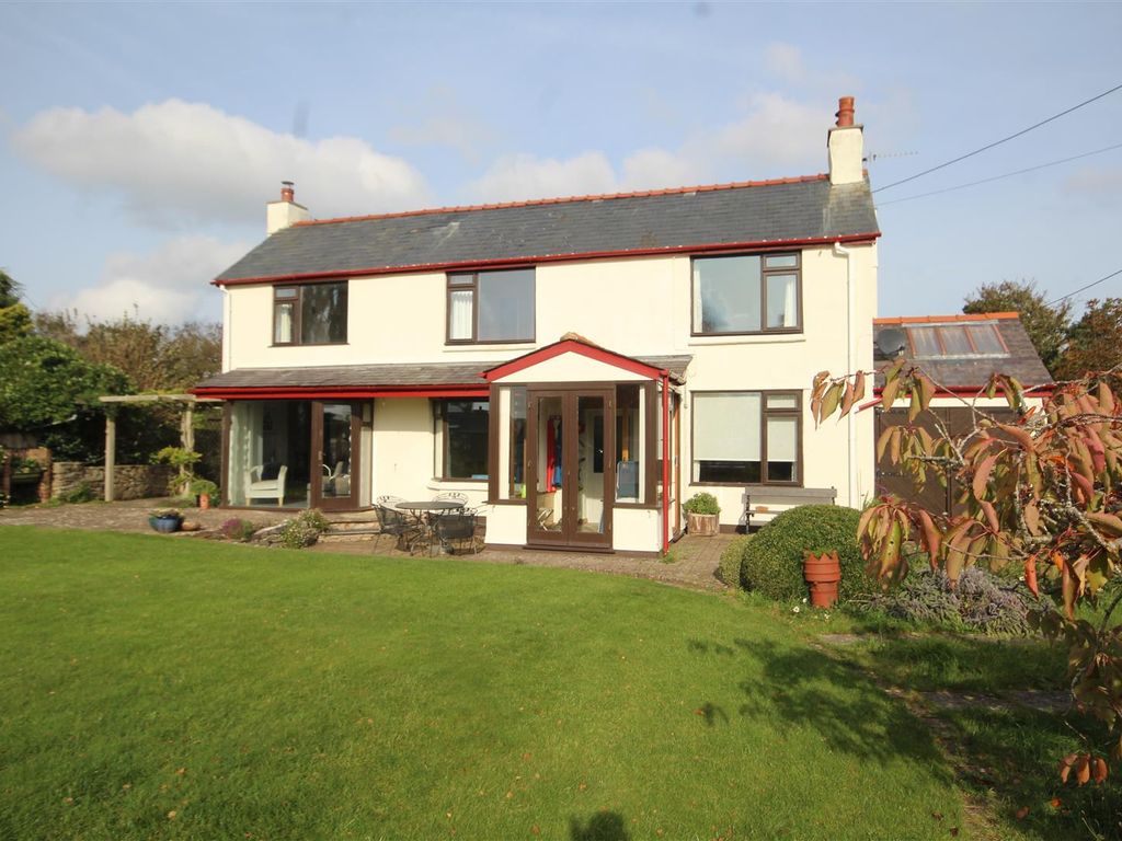 4 bed detached house for sale in Trawscoed Road, Llysfaen, Colwyn Bay LL29, £545,000