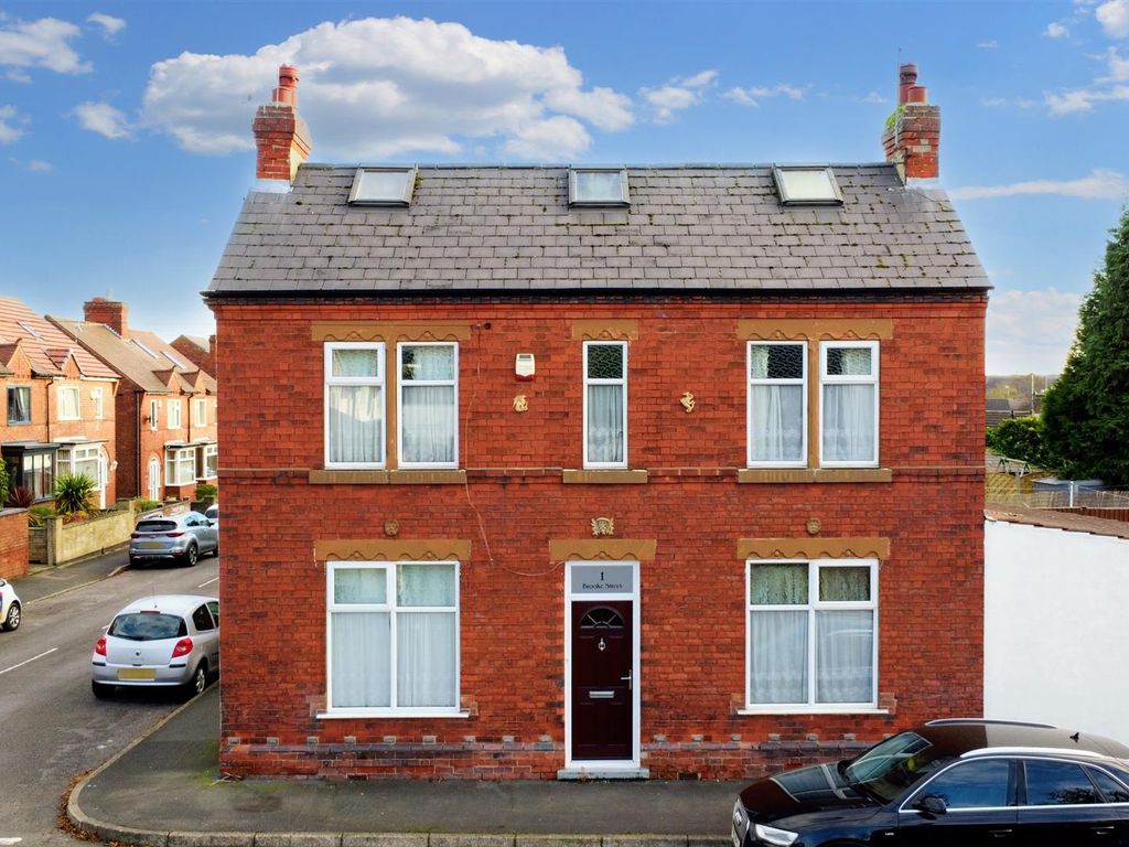 3 bed detached house for sale in Brooke Street, Sandiacre, Nottingham NG10, £125,000