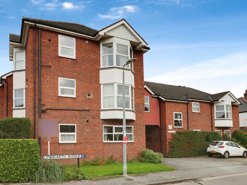 2 bed flat for sale in Cherry Garth, Beck Bank, Cottingham HU16, £125,000