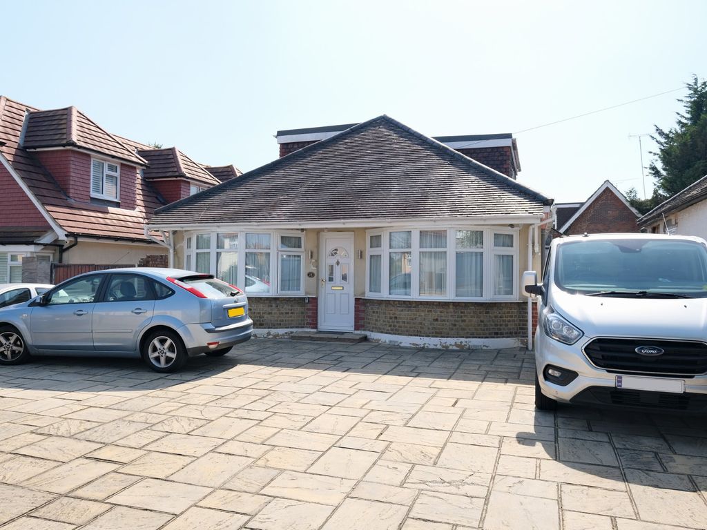 5 bed detached house for sale in Broomwood Road, St. Pauls Cray, Orpington BR5, £590,000
