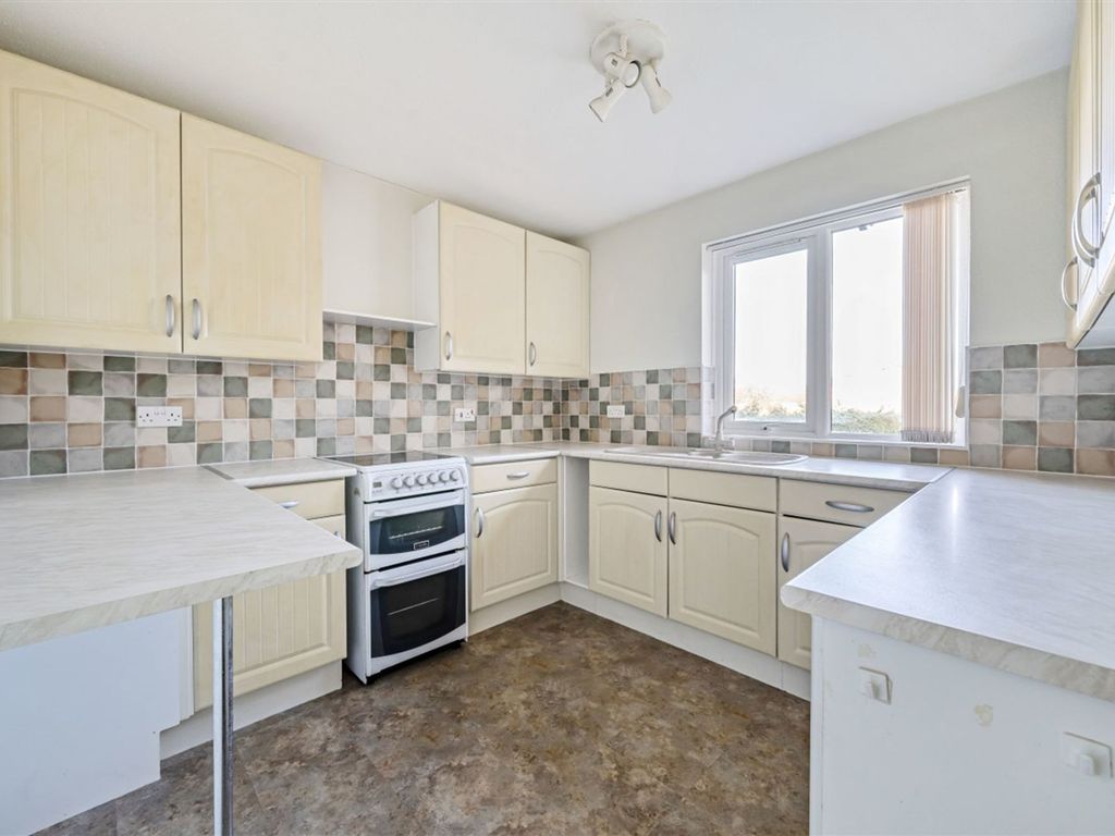 1 bed flat for sale in Priestley Way, Bognor Regis PO22, £105,000