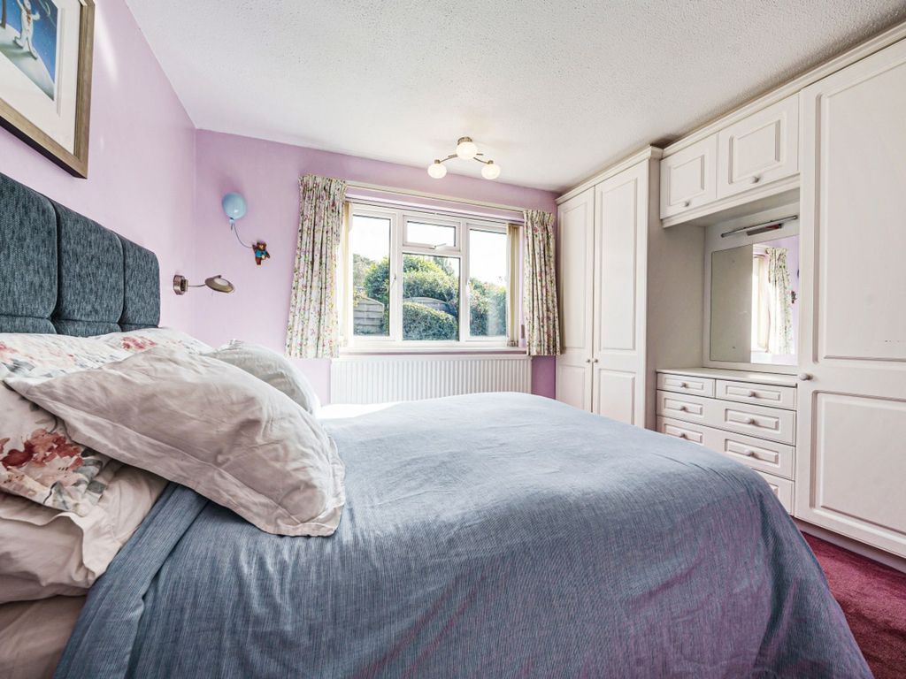 3 bed detached house for sale in Longmeadow Gardens, Birdham PO20, £475,000