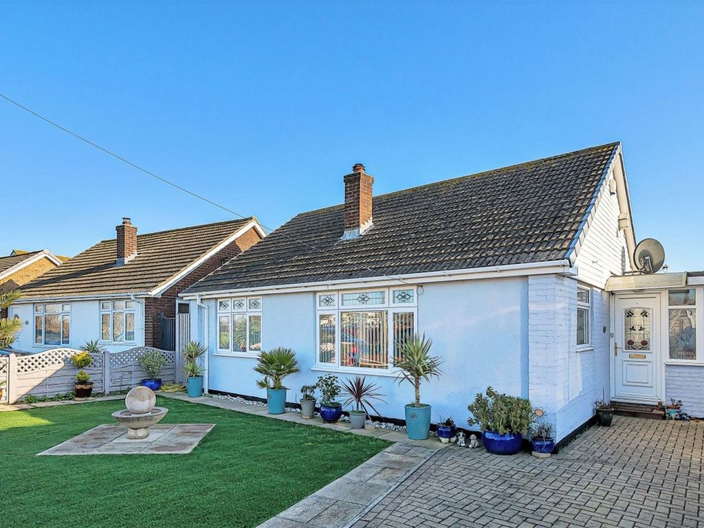 2 bed detached house for sale in Seafield Way, East Wittering PO20, £435,000