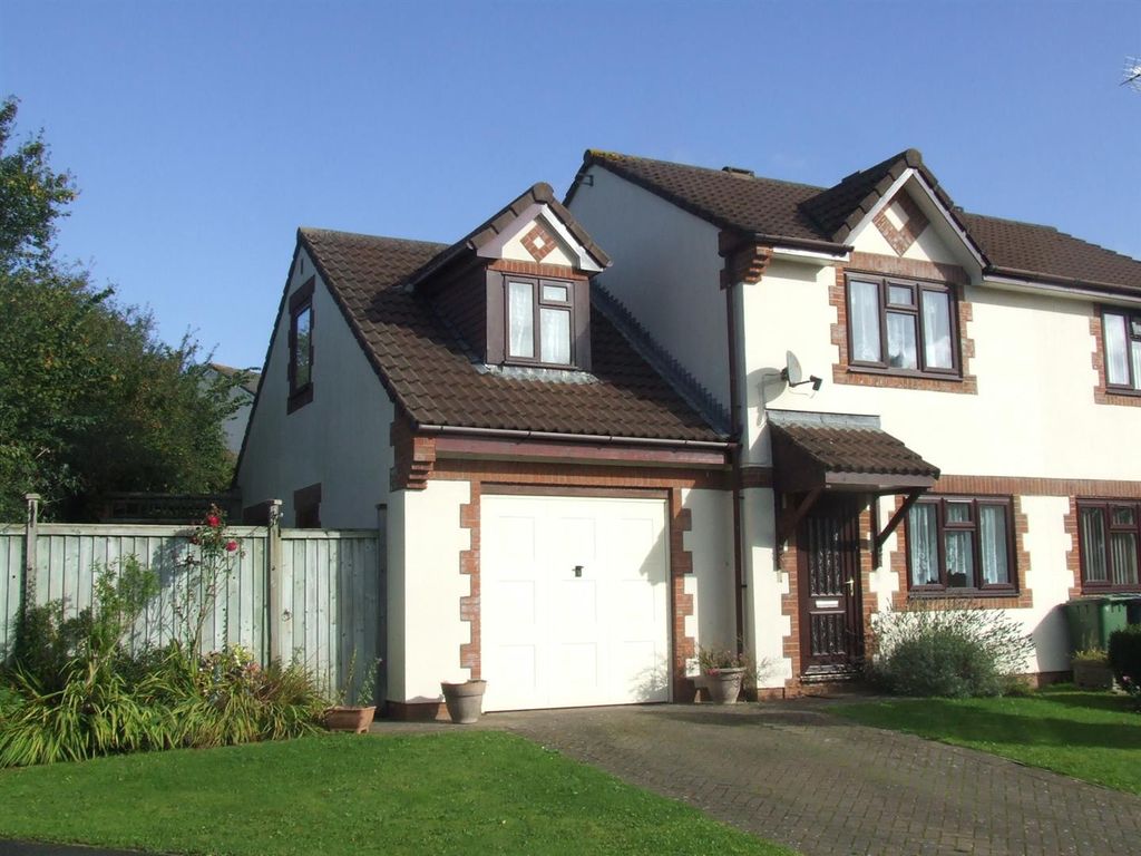 3 bed semi-detached house to rent in Juniper Court, Roundswell, Barnstaple EX31, £1,250 pcm