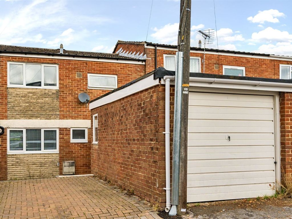 3 bed terraced house for sale in Baddesley Gardens, Havant PO9, £250,000