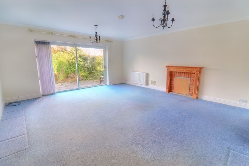 3 bed detached bungalow for sale in New Road, Stokenchurch, High Wycombe HP14, £500,000