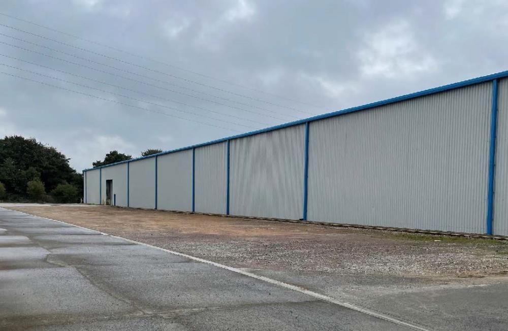Industrial to let in Unit 4 Parkway Pen-Y-Fan Industrial Estate, Caerphilly NP11, Non quoting