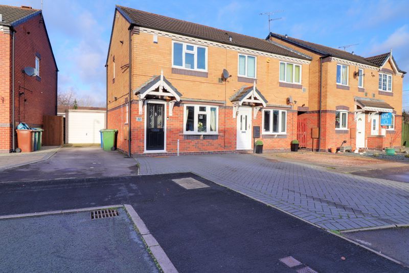 2 bed end terrace house for sale in Astoria Drive, Rising Brook, Stafford ST17, £190,000