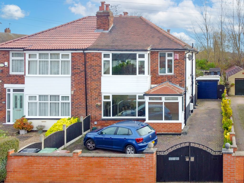 3 bed semi-detached house for sale in Oakwood Lane, Leeds LS8, £290,000