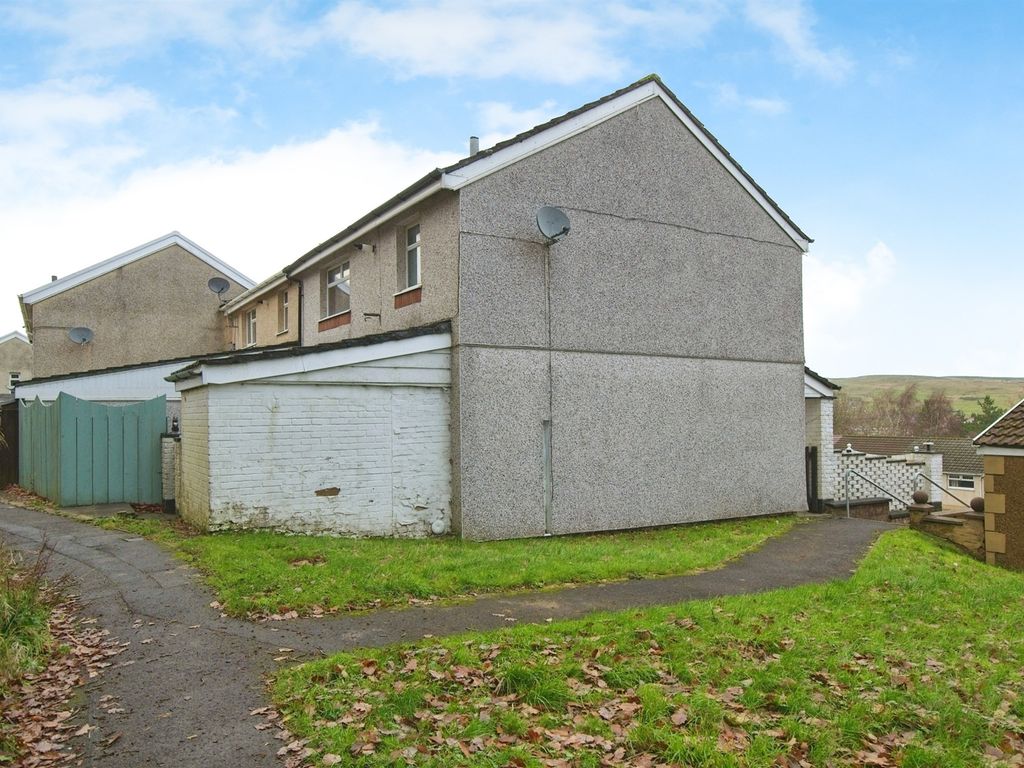 3 bed end terrace house for sale in Brynhyfryd, Pontlottyn, Bargoed CF81, £65,000