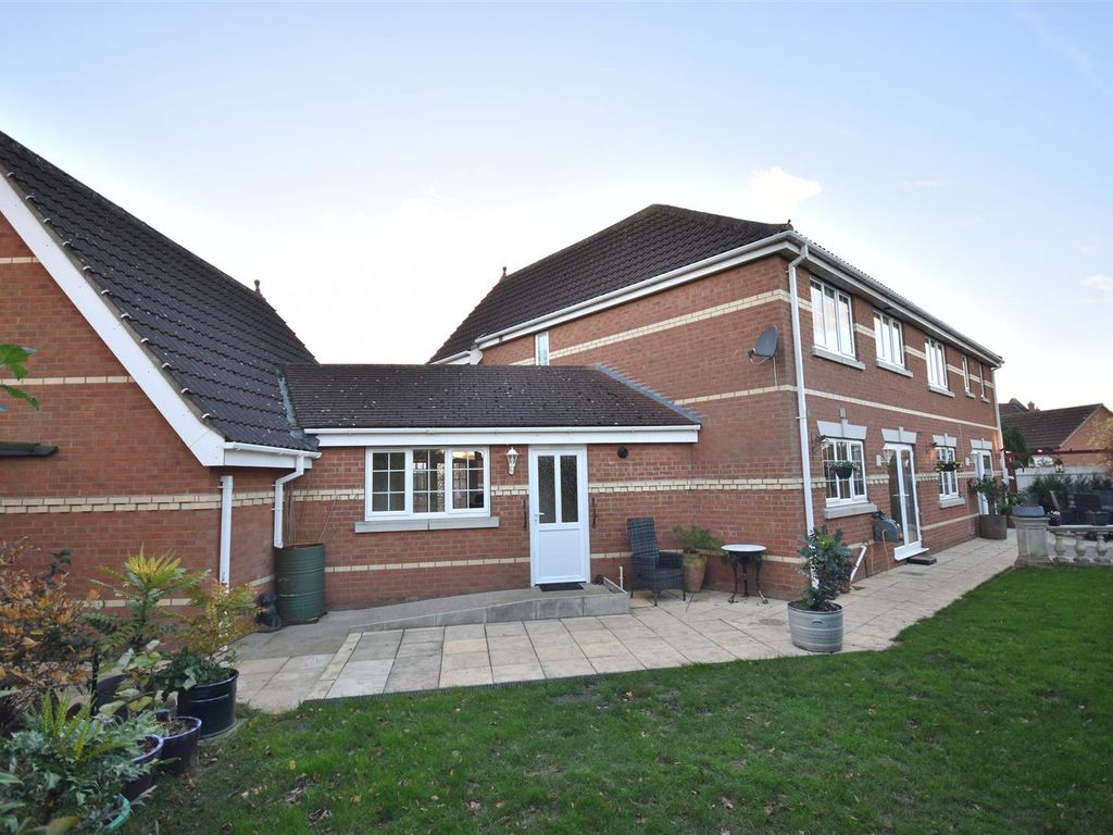 5 bed detached house for sale in Oak Way, Heckington, Sleaford NG34, £525,000