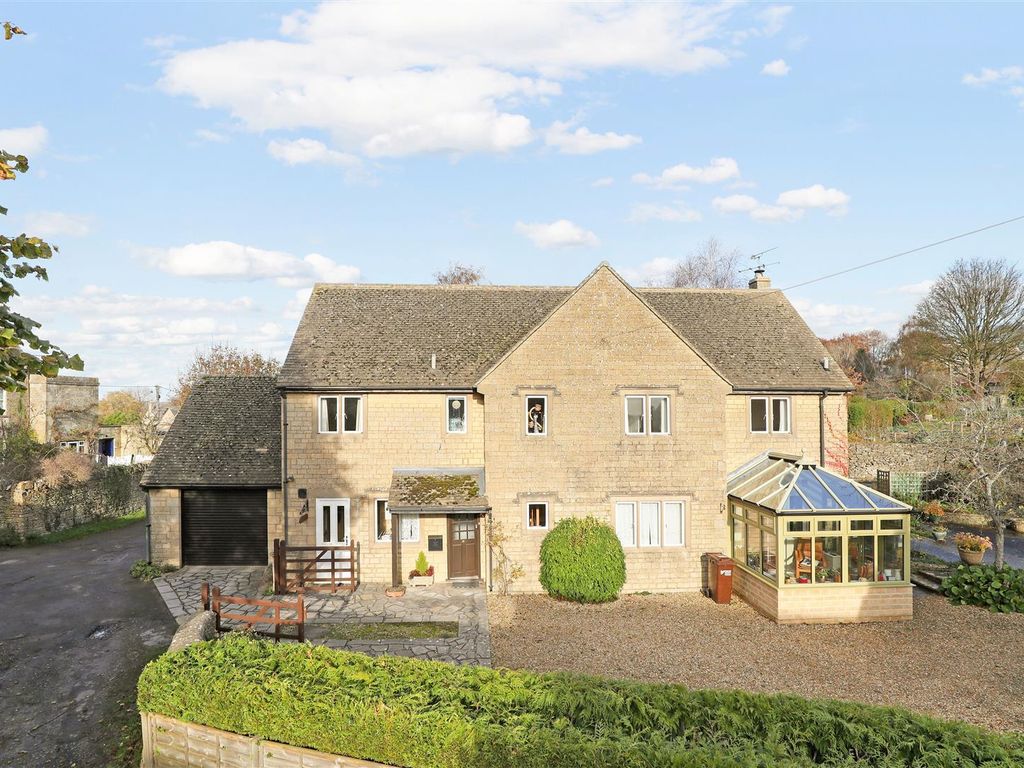 5 bed detached house for sale in Littleworth, Amberley, Stroud GL5, £925,000