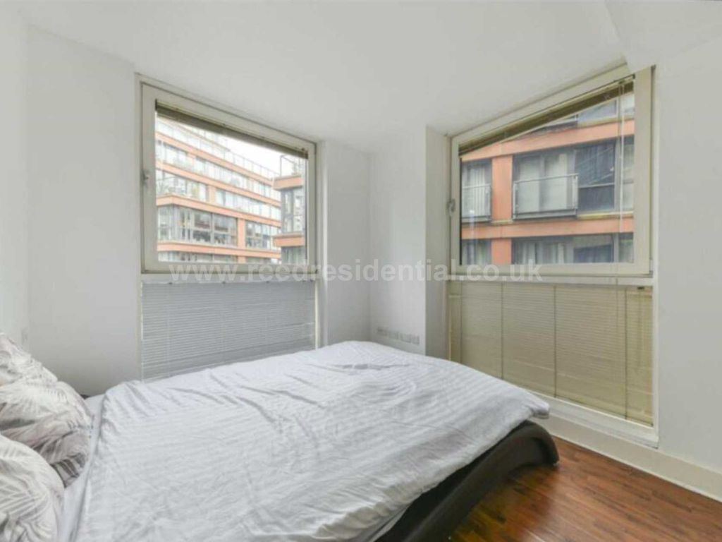 3 bed flat for sale in Praed St, London W2, £1,450,000