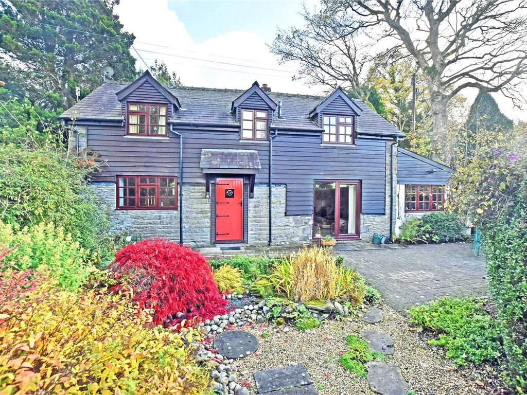 2 bed detached house for sale in Llanfihangel Rhydithon, Llandrindod Wells, Powys LD1, £230,000
