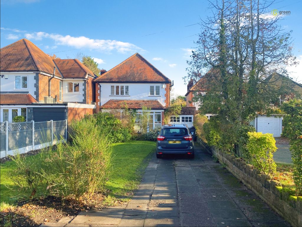 3 bed detached house for sale in Walmley Road, Walmley, Sutton Coldfield B76, £425,000