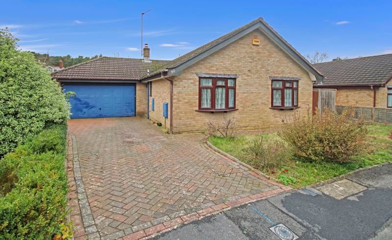 2 bed bungalow for sale in Apple Tree Road, Alderholt, Fordingbridge SP6, £325,000