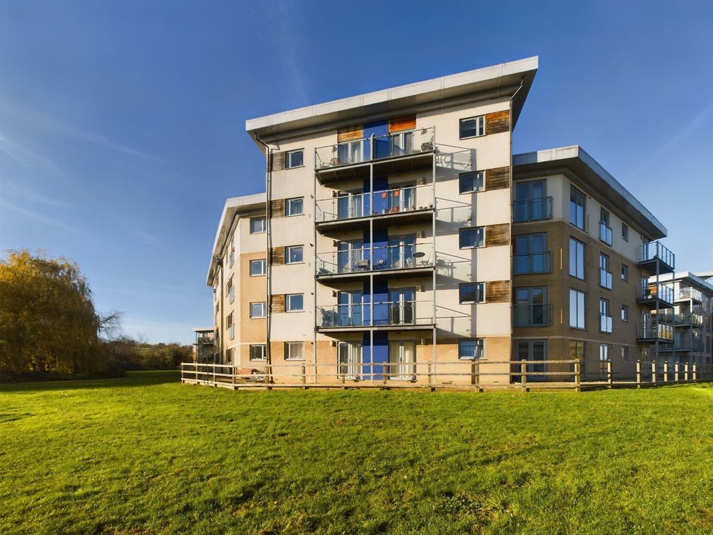 2 bed flat for sale in Percy Green Place, Stukeley Meadows, Huntingdon. PE29, £165,000
