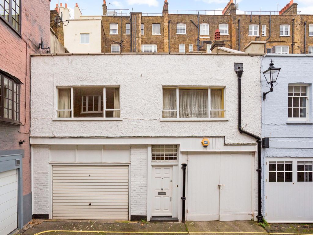1 bed terraced house for sale in Bryanston Mews West, London W1H, £1,595,000
