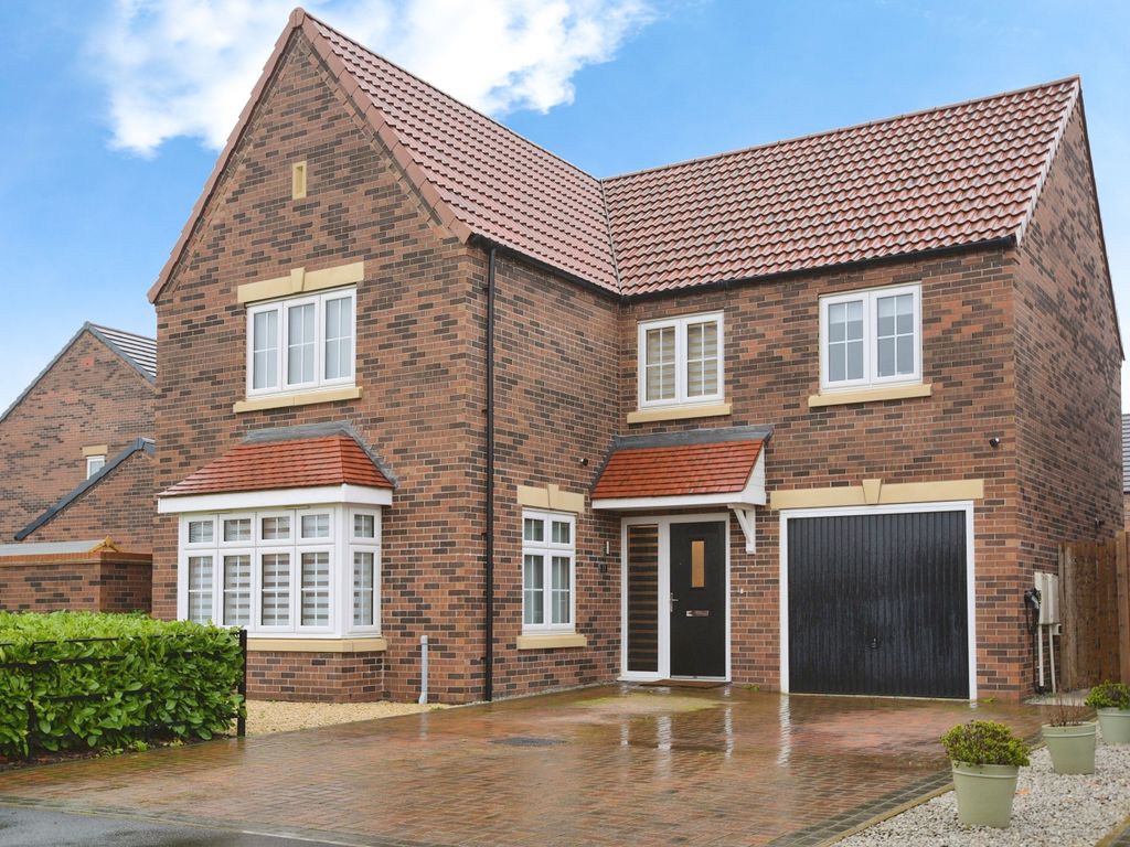 4 bed detached house for sale in Burgess Avenue, Howden, Goole, East Yorkshire DN14, £395,000