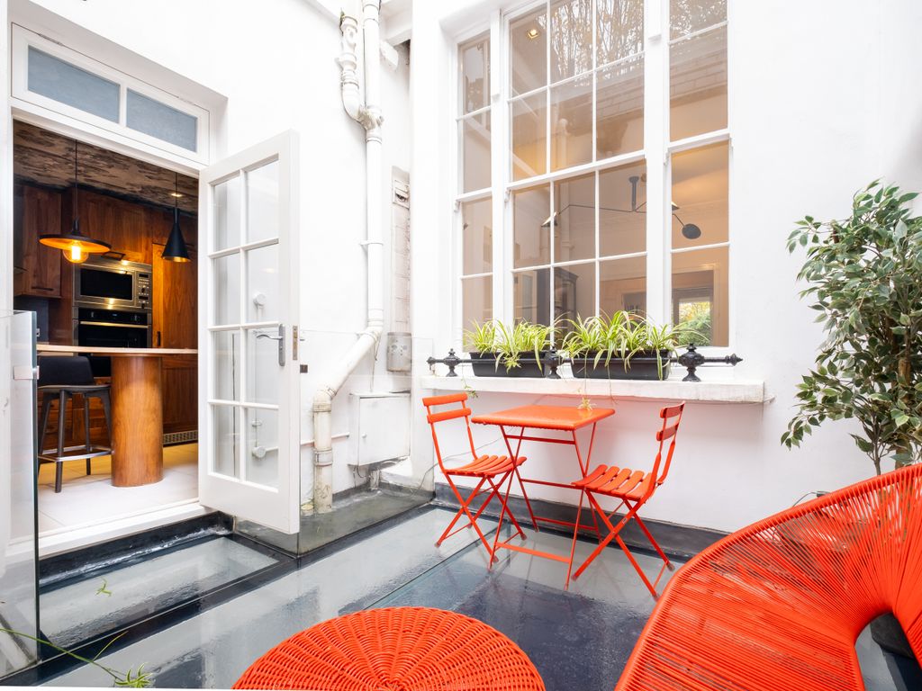 5 bed maisonette for sale in Eccleston Square, London SW1V, £2,500,000