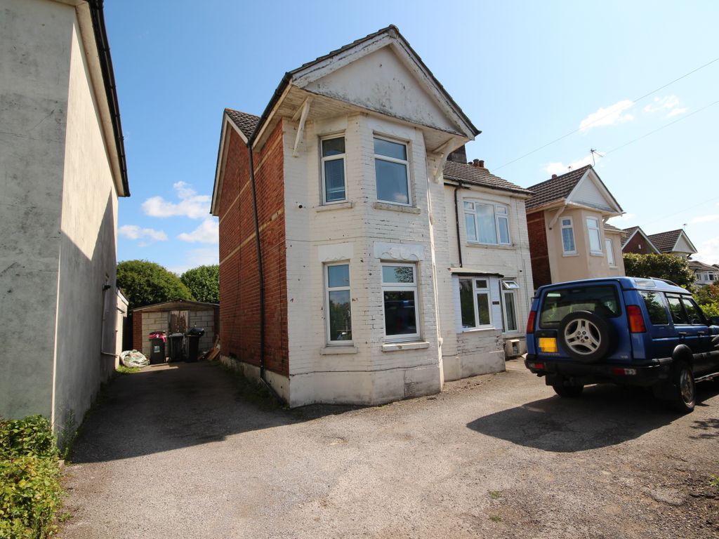 3 bed detached house for sale in Wallisdown Road, Bournemouth BH11, £330,000