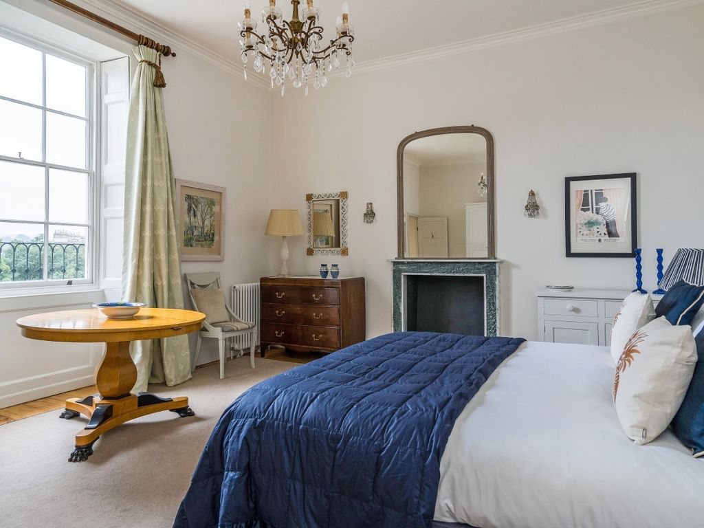 2 bed flat to rent in Sydney Place, Bathwick, Bath BA2, £3,495 pcm