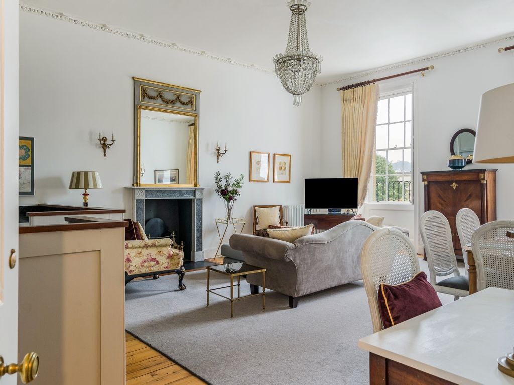 2 bed flat to rent in Sydney Place, Bathwick, Bath BA2, £3,495 pcm