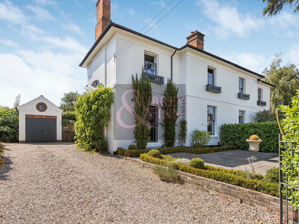 4 bed semi-detached house to rent in Apton Road, Bishop's Stortford, Hertfordshire CM23, £3,350 pcm