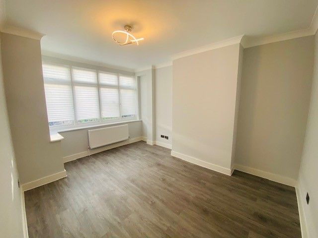 3 bed terraced house to rent in Buller Road, Thornton Heath CR7, £2,000 pcm