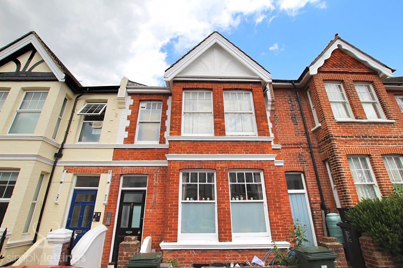 Studio to rent in Addison Road, Hove BN3, £625 pcm