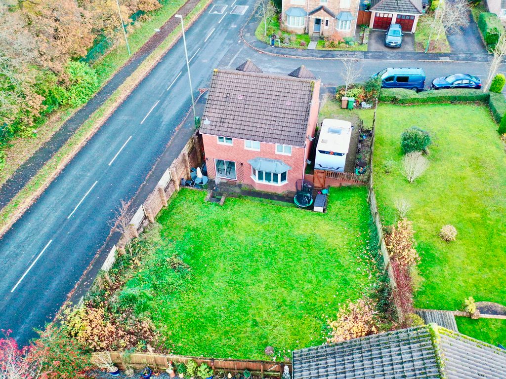 4 bed detached house for sale in Oakland Gardens, Bargoed CF81, £294,000