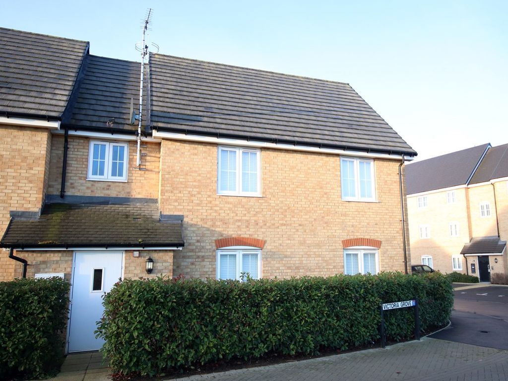 1 bed flat for sale in Victoria Grove, Flitwick MK45, £200,000