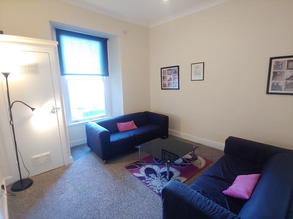 2 bed flat to rent in Leith Walk, Leith, Edinburgh EH6, £1,350 pcm