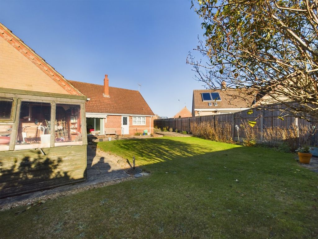 2 bed bungalow for sale in Greenwich Close, Downham Market PE38, £285,000